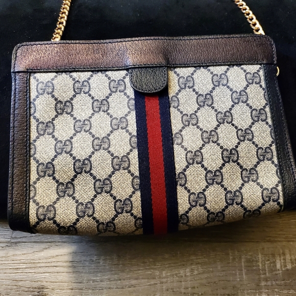 ***Sold Via Mercari*** Authentic Gucci Sherry Line & Dustbag - Picture 10 of 16